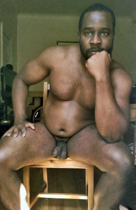 yourbigblackguy:  iamtombear:  I usually go for vanilla … but I’m in the mood for chocolate.  The kind of man i like with a small cock 