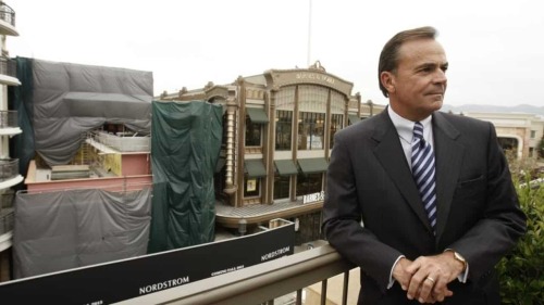 politicaldilfs:Rick Caruso