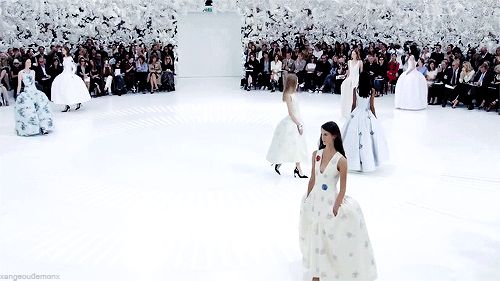 xangeoudemonx: Dior Fall 2014 Couture.