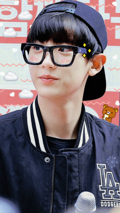 『CHANYEOL』mochi yeolie &gt;.&lt;saved? reblog or like© fantaken owners