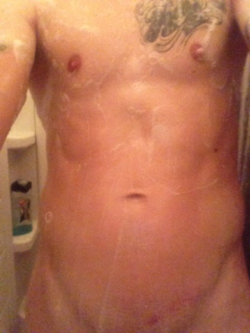 jimmysexter: Just a few of me for u girls hmu Jimmy liked my pics and I like his cock. Email me! I&a