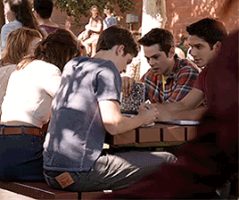 damnithale:tw au: the alive!Hales au where Derek and Stiles are the same age, the Hales are all deep