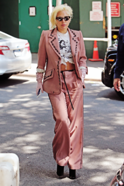 ladyxgaga: June 25th, 2015: Leaving her apartment in New York City