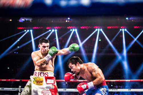 Filipino legend Manny Pacquiao put on a powerful display last night against Mexican American brawler