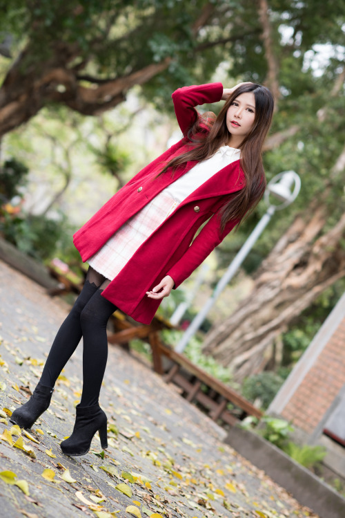 The Red Coat - Zooey Li (小啵)