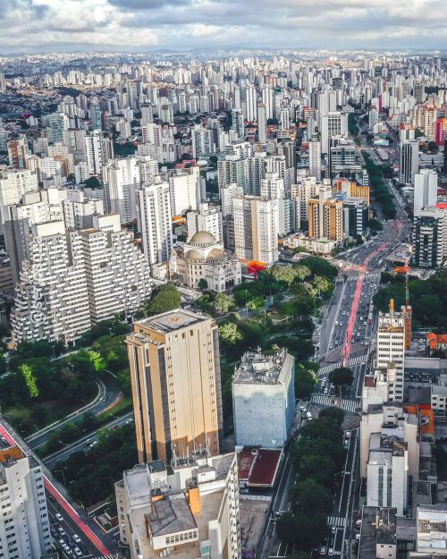 São Paulo. #saopaulo #saopaulocity #splovers #saopaulowalk #cidadedagaroa #spdagaroa #ig_saop