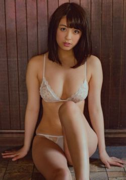 http://www.nukeru-image.com/yanagi-yurina-ecup/