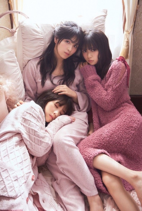 senup:  PEACHJOHN/蜜桃派 with 乃木坂46 porn pictures