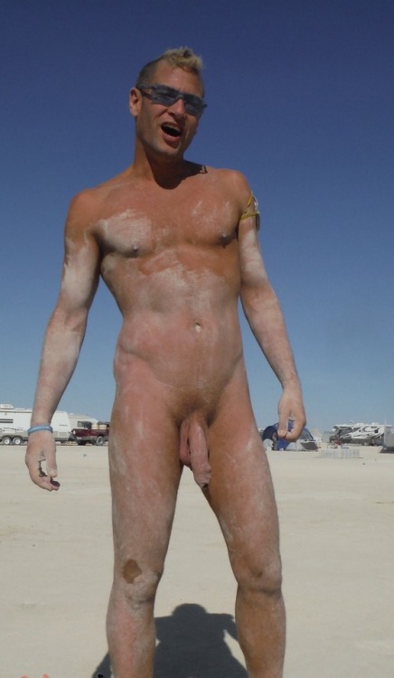 Follow me at uncutcockaddiction.tumblr.com/ for more nude male bodies and uncut greatness