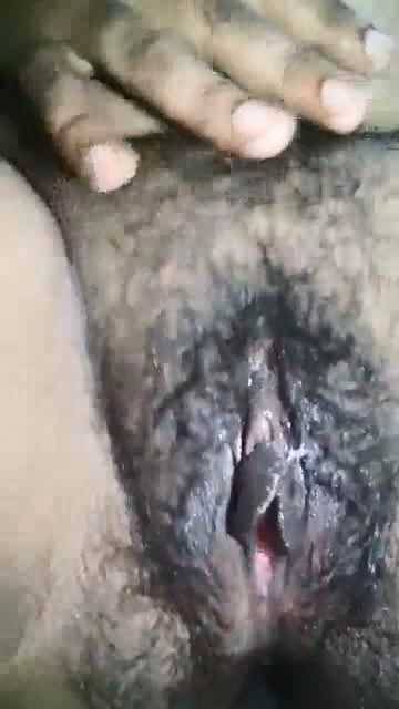 Porn desipussys:    Telugu hairy girl exposing photos