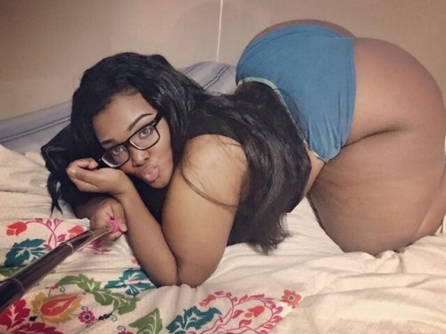 jesseeksu - bootylicious26 - haha5220 - Wow Man She Thick...