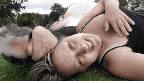 tastefullyoffensive:  Video: Horse Uses Woman’s Face as a Pillow