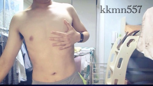 private-icon: kkmn557: Do you wanna see full version of his hard cock? 500 likes for more 역시 한국남자 