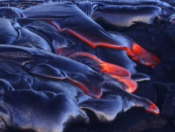 fakeguacamole:  Lava flows in Hawaii