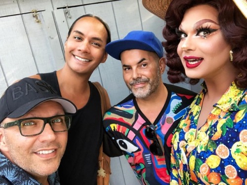 Moments of happiness and smiles with @rupaulsdragrace @mrskashadavis @sutanamrull @alexislives ✨❤️ #