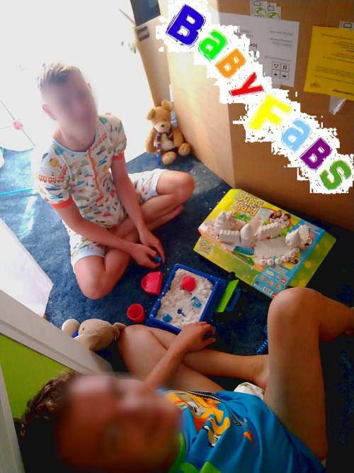 babyfabs: @lil-toddler und @abdaddyffm​ mit seinem Freund waren das Wochenende bei uns. Das spielen 