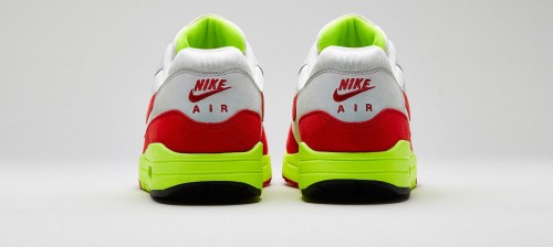 Air Max Day, March 26, 2014 March 26, 1987 marked the release of the Air Max 1 and with it, a revolution began. In the form of a literal window to the sole, the invisible became visible and Nike Air cushioning forever changed how Nike designed running