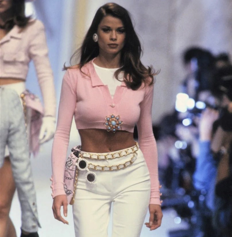 BLMFREE PALESTINE - Chanel Spring 1993 📸: 90.s_supermodels