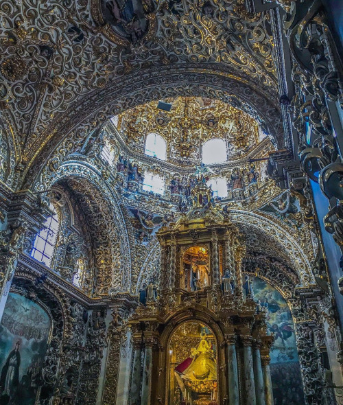 misterlemonzafterlife:  infected:  Capilla del Rosario,  Puebla, Mexico, photo by foreverulo The Spanish loved their version of Rococo, perhaps too muchhttps://MisterLemonzAfterlife.tumblr.com/archive