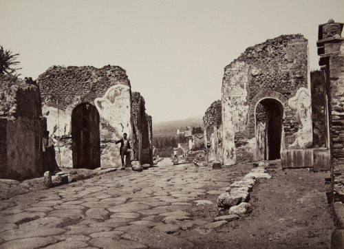 archaeoart:Porta d’Ercolana, Pompeii, circa 1850.