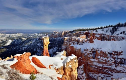 Thanksgiving in BryceA portion of the central United States got its first major snowfall of the year