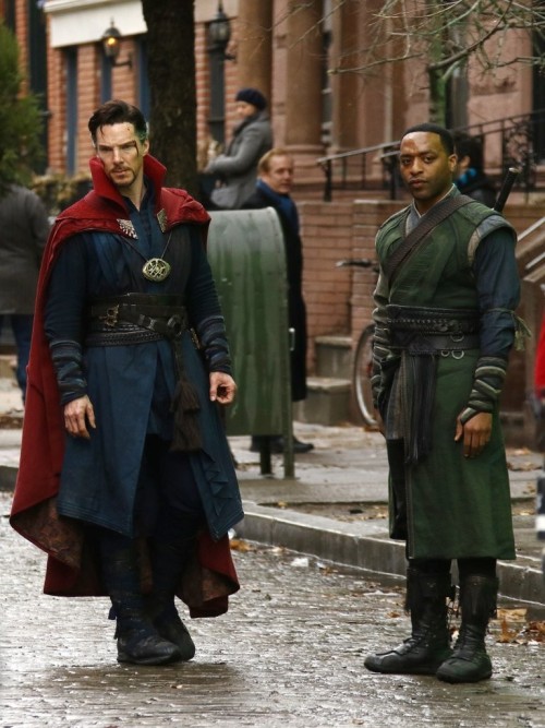 nixxie-fic:18 - Brand New Pictures - Benedict Cumberbatch Filming ‘Dr Strange’ in NYC April 2nd 2016