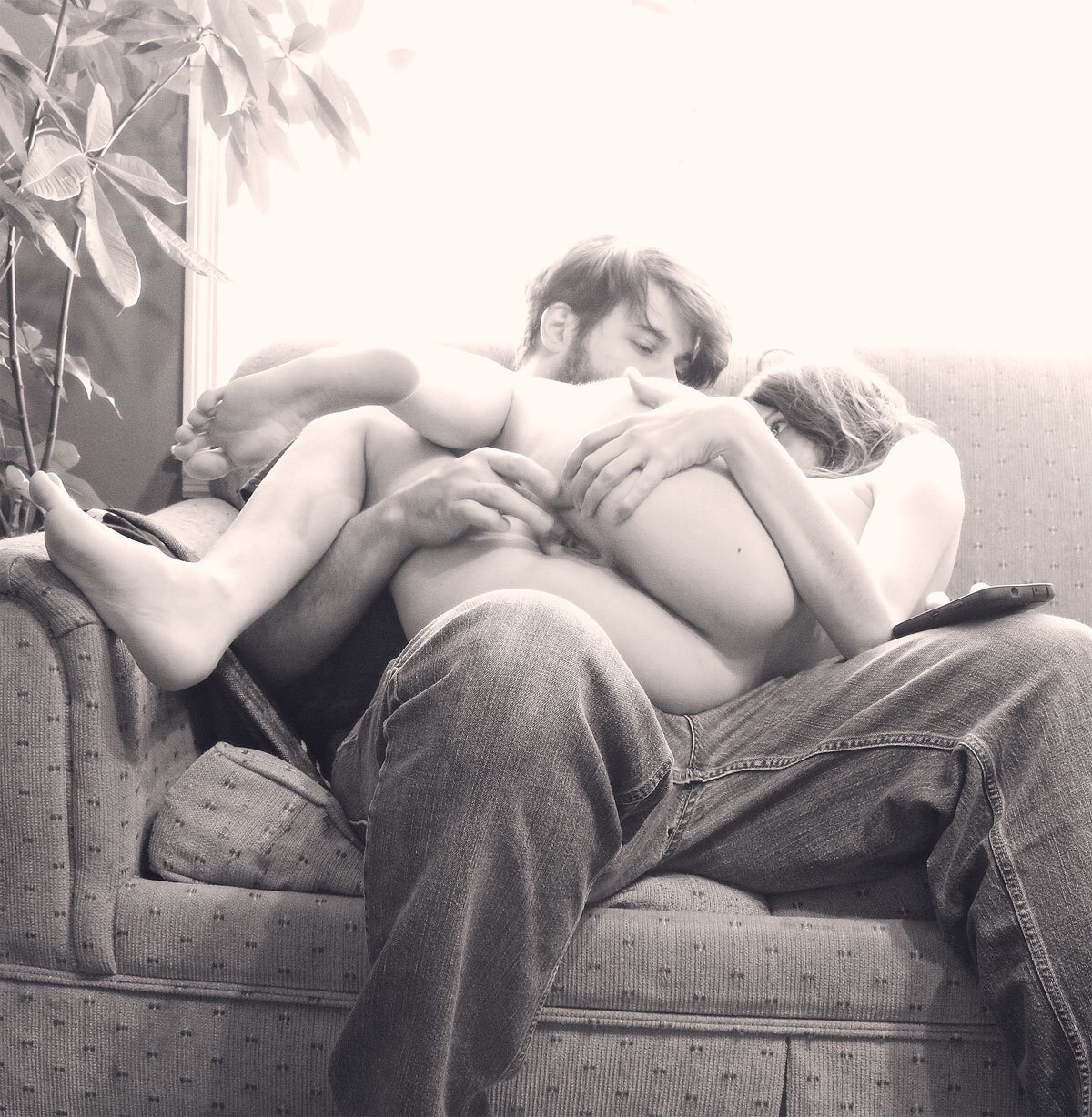 submissive-seeking:  My idea of heaven  …