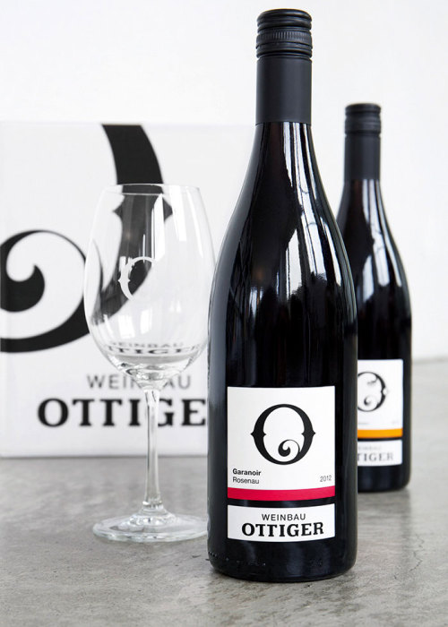 RosenstarMultiple decorative O’s are winner for Weinbau Ottiger’s new labels, from Switz