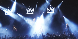neinsmin:  fall out boy   live x/x 