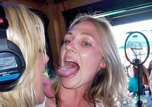 mouth-tonguefetish:  Heidi Hamilton