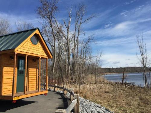 builtsosmall: Another cute transportable tiny house http://tinyhouselistings.com/tumbleweed-tiny-hou