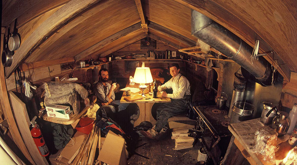 cabinporn:  Erik’s Cabin in Thule, Greenland. Submitted by Jim Pire. 