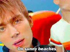 jamesfrancobs-blog:  Girls who are boys Who like boys to be girls Who do boys like they're girls Who