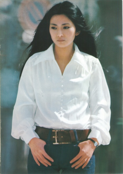 fuckyeahmeikokaji:Meiko Kaji (梶芽衣子)  image scanned from a promotional booklet I’ve been referring to