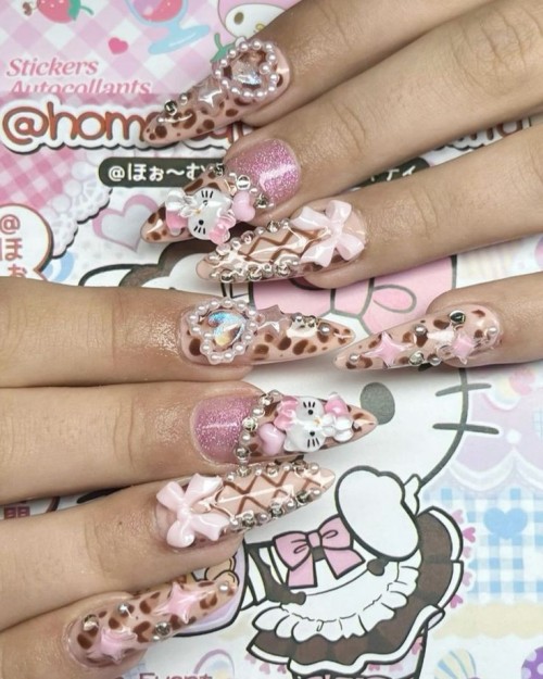 　　　　✦◠　˚　◖　⟡　　❛❛　　(🌸 ⁠ꈍ³ꈍ⁠)