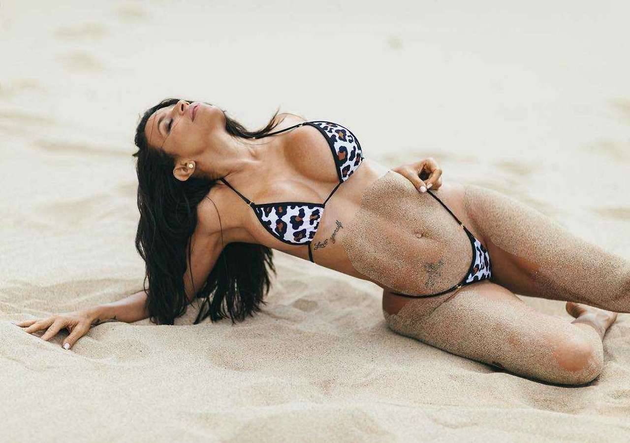fy-models:  Vida Guerra 