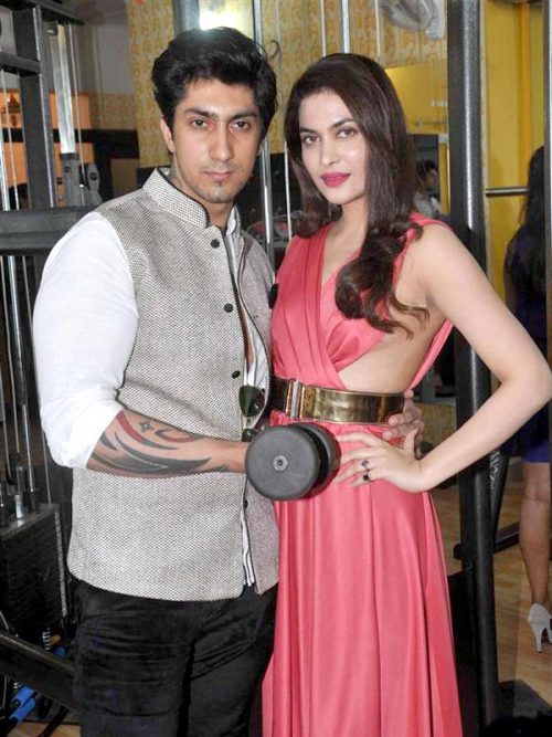 wardrobemalfunction:  Ankita Shorey - Sideboob