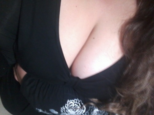 xxdirtygirl2013xx:Fuck these tits!