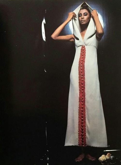 kitsunetsuki:Guy Bourdin - Donyale Luna Wearing a Dress by Michel Goma for Jean Patou (1966)