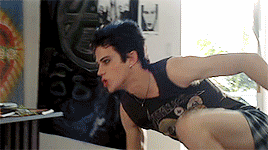 sskyguy:get to know me meme: [1/10 male characters] → Sam Monroe∟“What’s in my pants is none of your