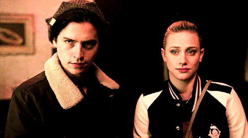 bugheadsjetty:  jemmablossom: #unison #married and judging you bughead is my favourite bughead 