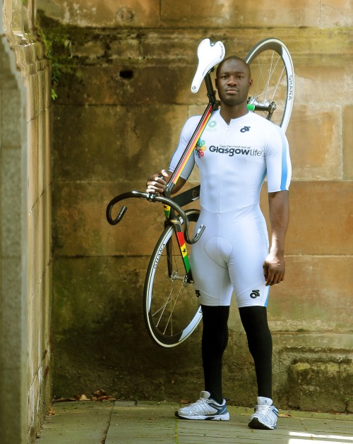 kleineschriften:  Jedidiah Amoako-Ackah – Ghana’s First Track Cyclist