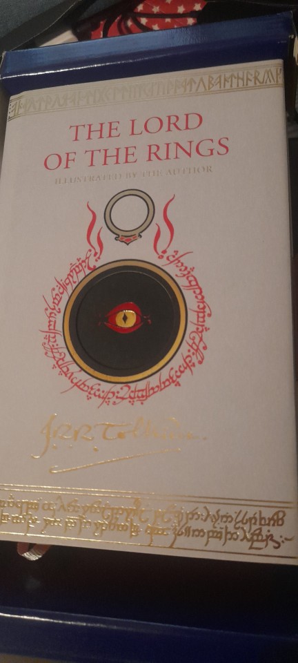 a photo of a lord of the rings book