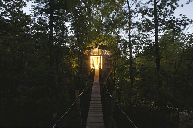archatlas:      ORIGIN Tree House  Atelier LAVIT have designed the ORIGIN Tree House