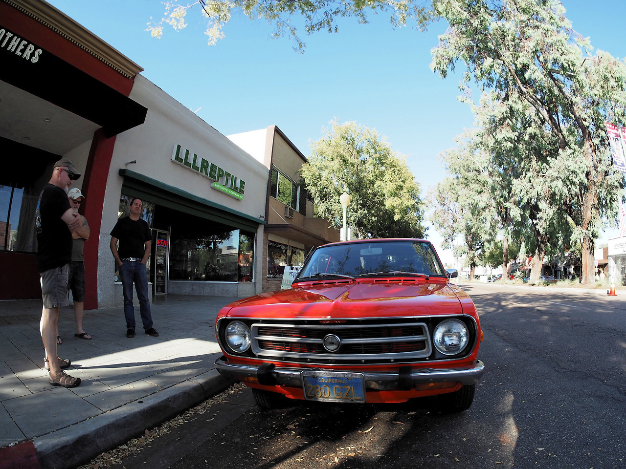 nsdclassic:Datsun 1200