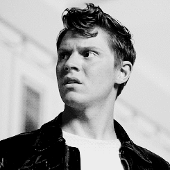 Ahs Evan Peters Characters Shipped With Zodiac Signs Based On Personality Traits 