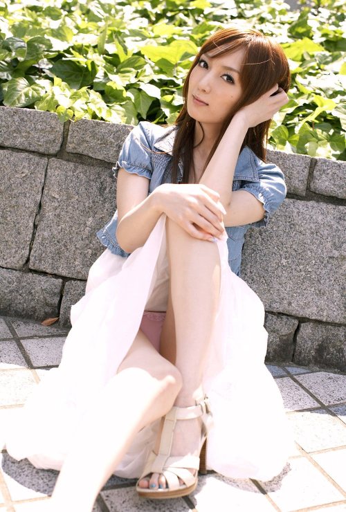 見えると「何かいいことありそう！」って思えるパンチラしてる女の子の画像 - 太ももフェチの画像ブログ