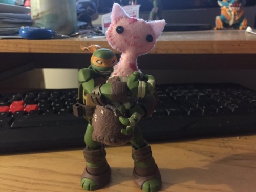ice cream kitty toy