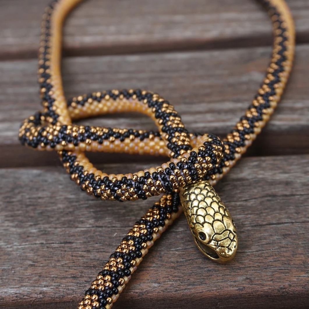 Beaded Snake Necklace // Kozlovski on Etsy