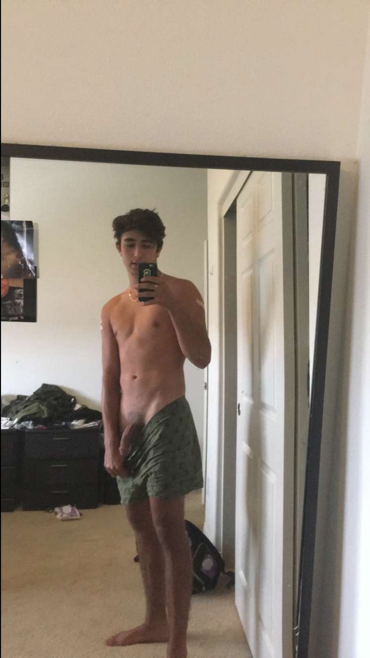 baitedguysold:  A whole daddy 😉 Pm me for more content + prices Or if you need anyone baited 